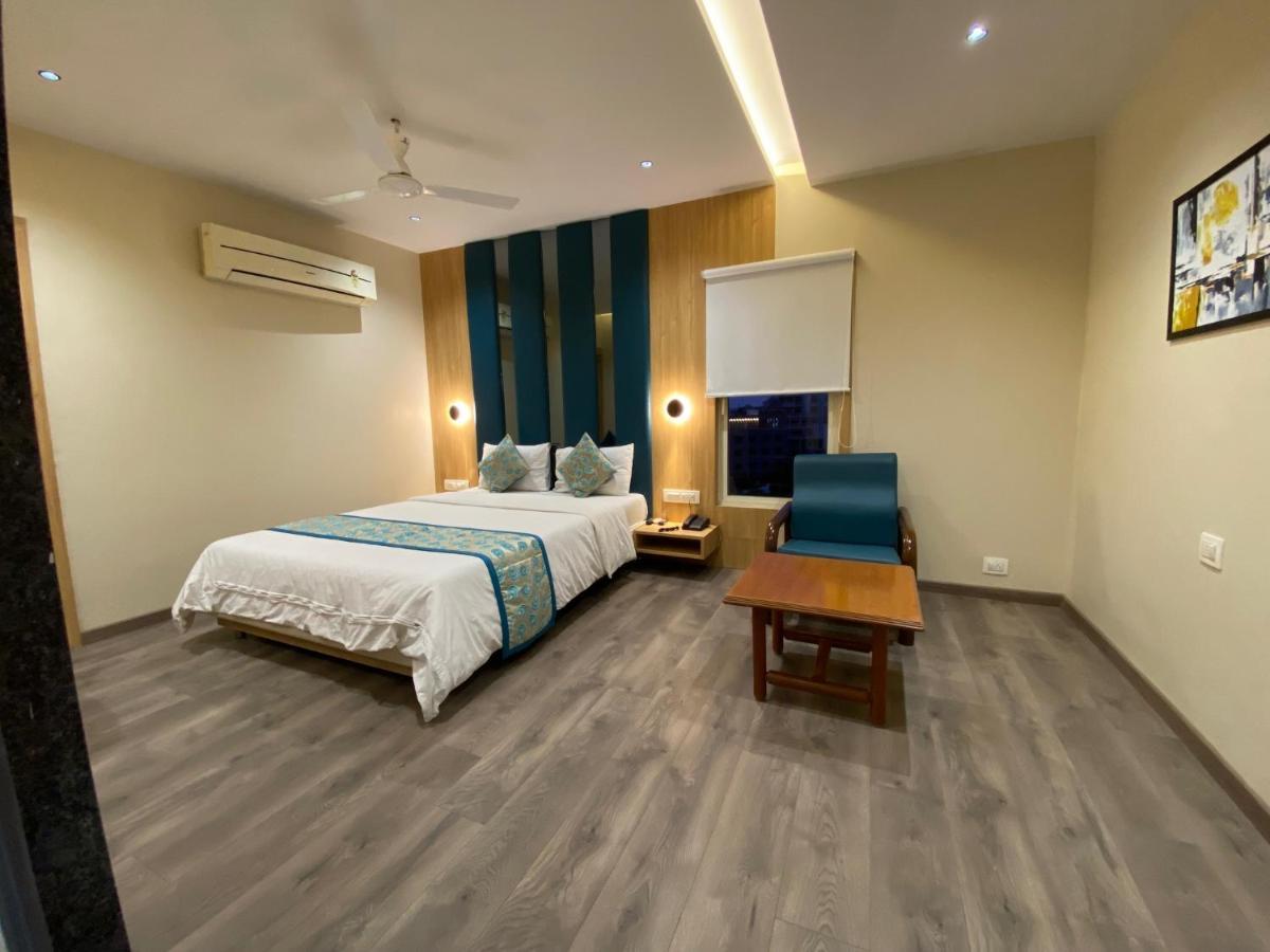 Hotel Apex International Вадодара Экстерьер фото
